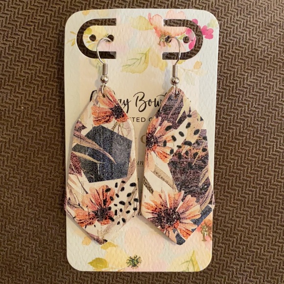 Spring/Summer Earring Bundle #2 - Picture 5 of 6